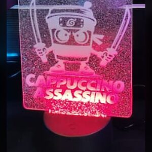 Lámpara LED 3D cappuccino assassino – Salto Producciones Guatemala