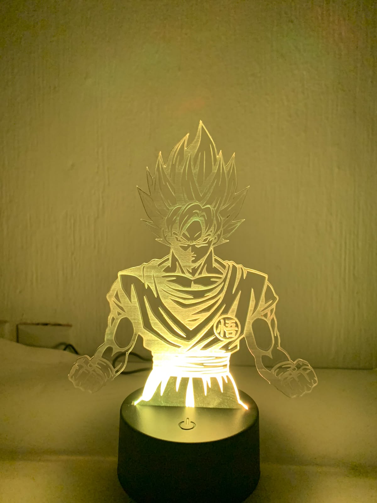 Lámpara LED 3D goku – Salto Producciones Guatemala
